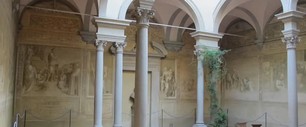 Chiostro dello Scalzo