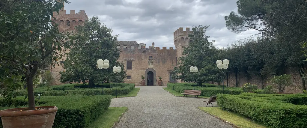 Castello di Oliveto