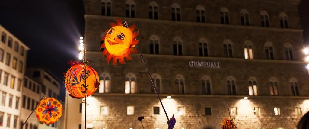 rificolona in piazza Signoria