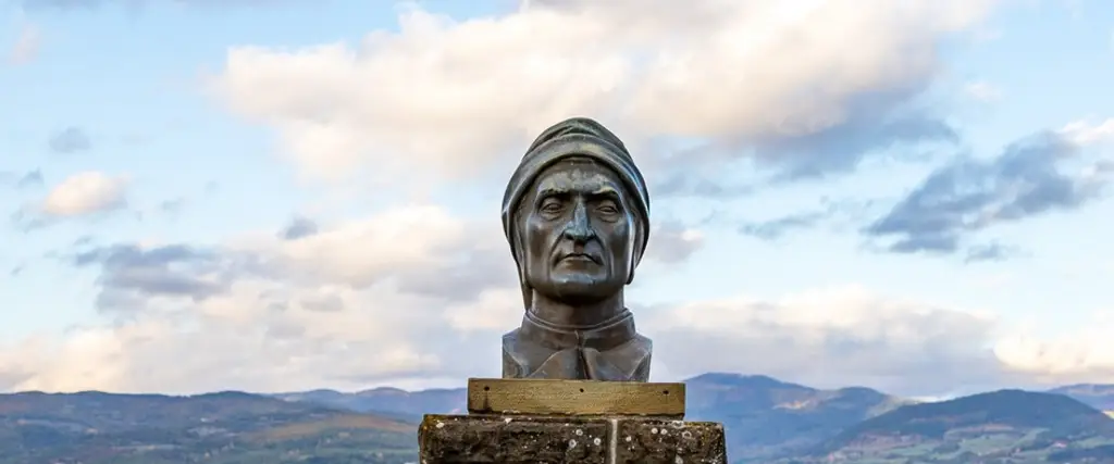 Busto di Dante, Castello di Poppi - foto di Mattia Marasco