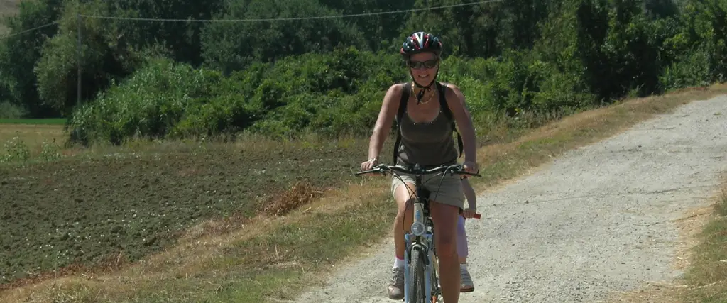 Famiglia in bici