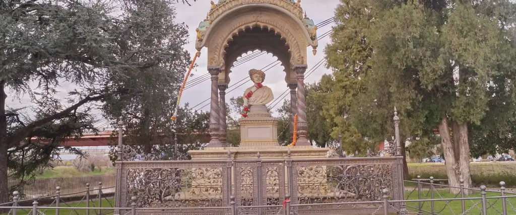 Tempietto a memoria del giovane principe indiano Rajaram Chuttraputti di Kolhapur