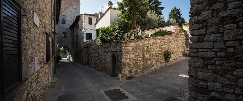 il castello di Calenzano il castello di Calenzano