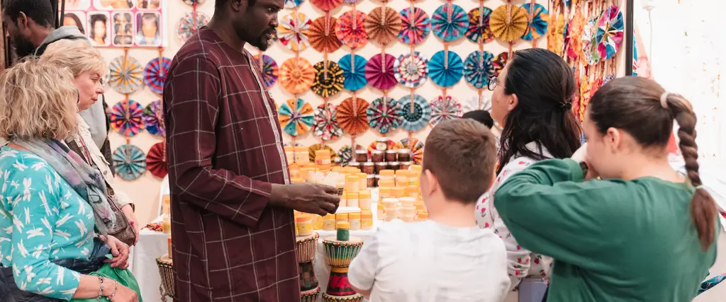 Uno stand della mostra