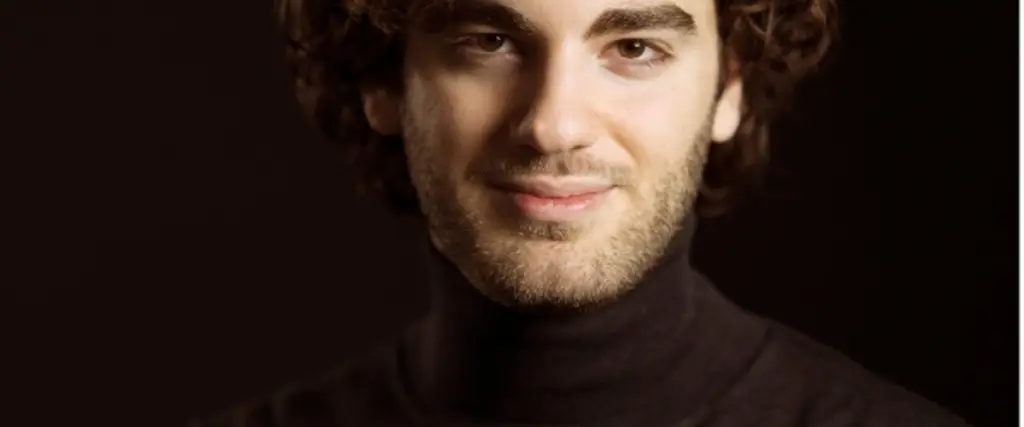 Emmanuel Tjeknavorian