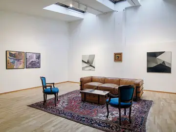 B.east Gallery