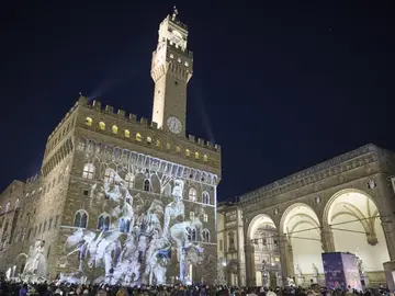 Florence Lights Up