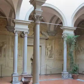 Chiostro dello Scalzo