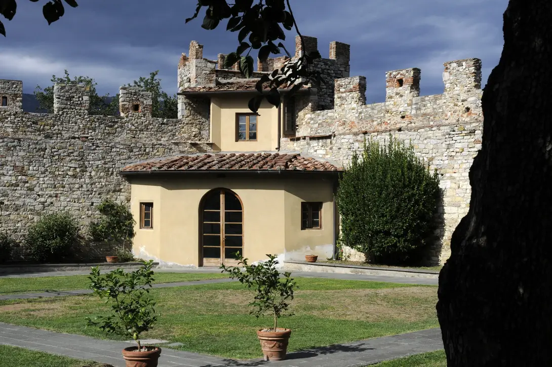 Torre pentagonale