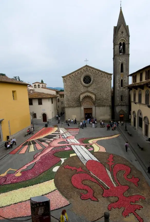 Infiorata di Scarperia - foto Archivio Unione Montana Comuni del Mugello