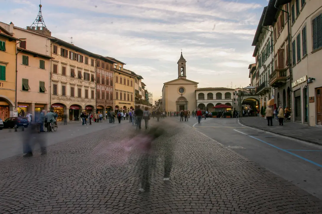 Piazza vista su Collegiata