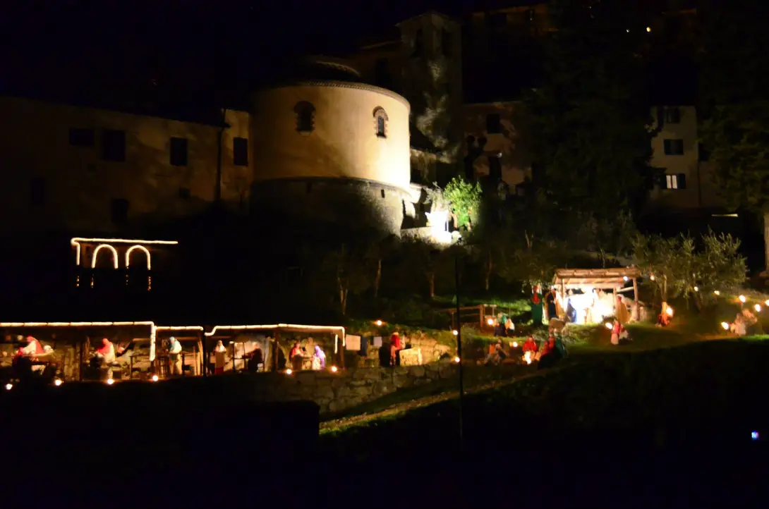 Veduta del Presepe illuminato