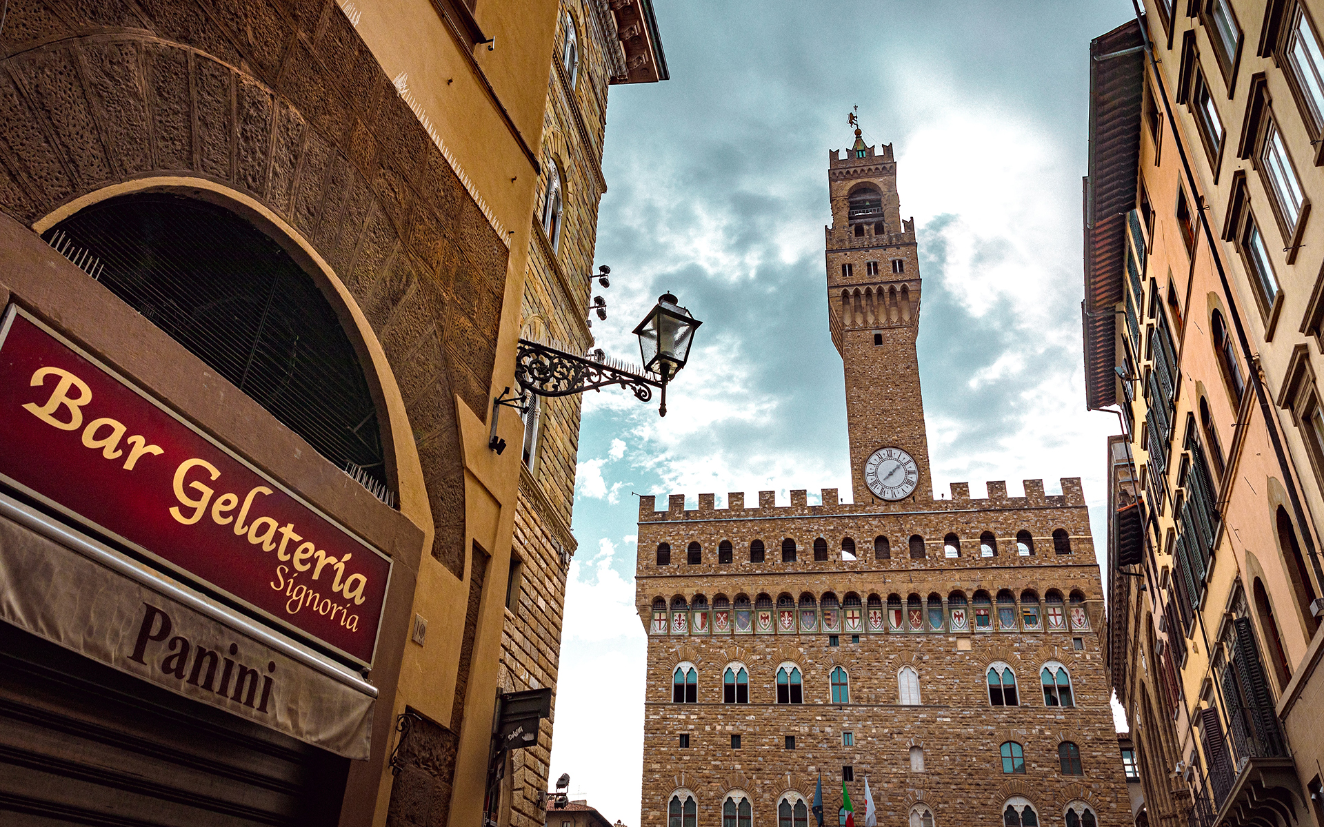 La Torre di Palazzo Vecchio, The Palazzo Vecchio (Italian p…