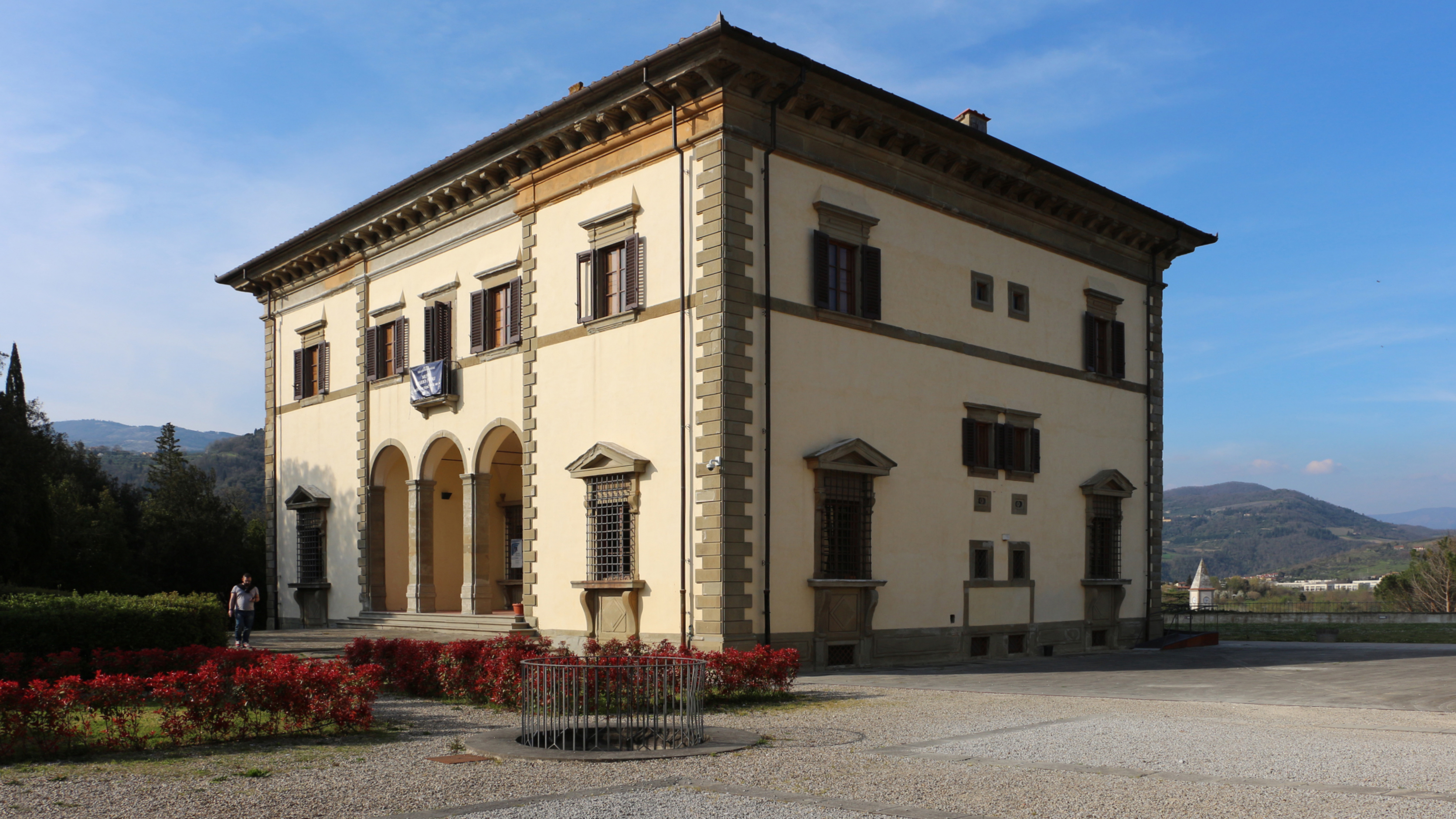 Villa di Poggio Reale