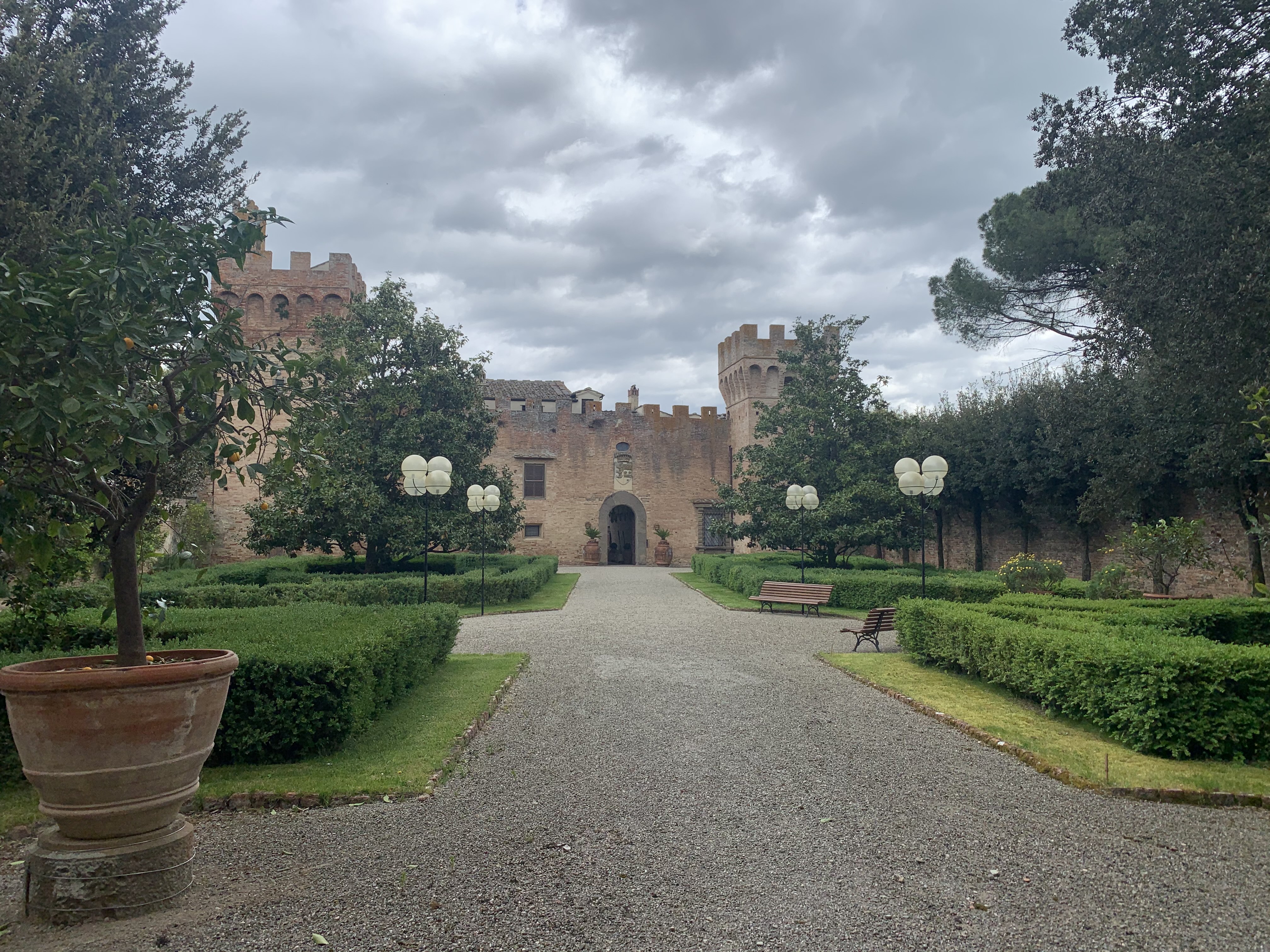 Castello di Oliveto