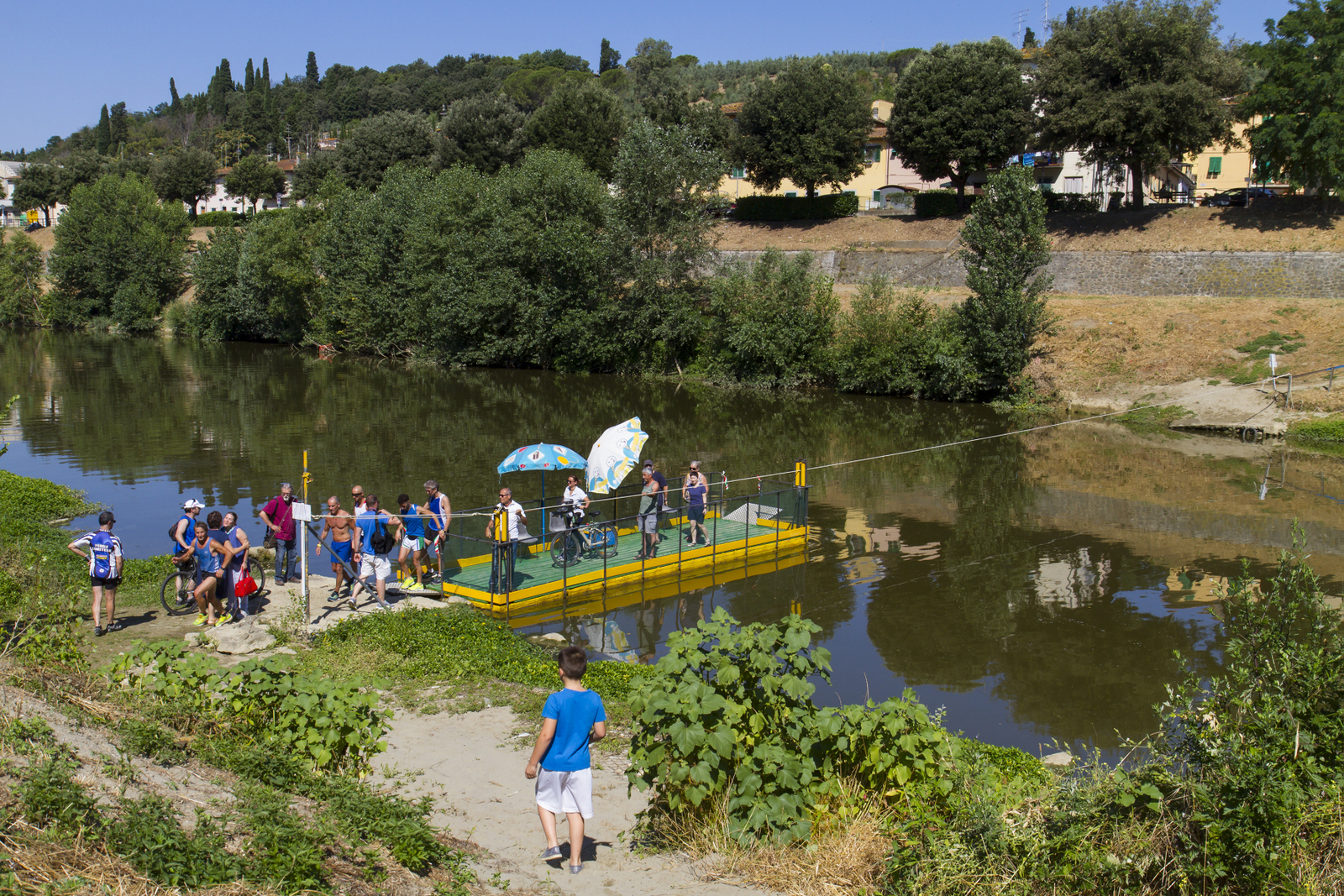 La Nave fra Capraia e Limite ed Empoli - Foto Toscana nel Cuore