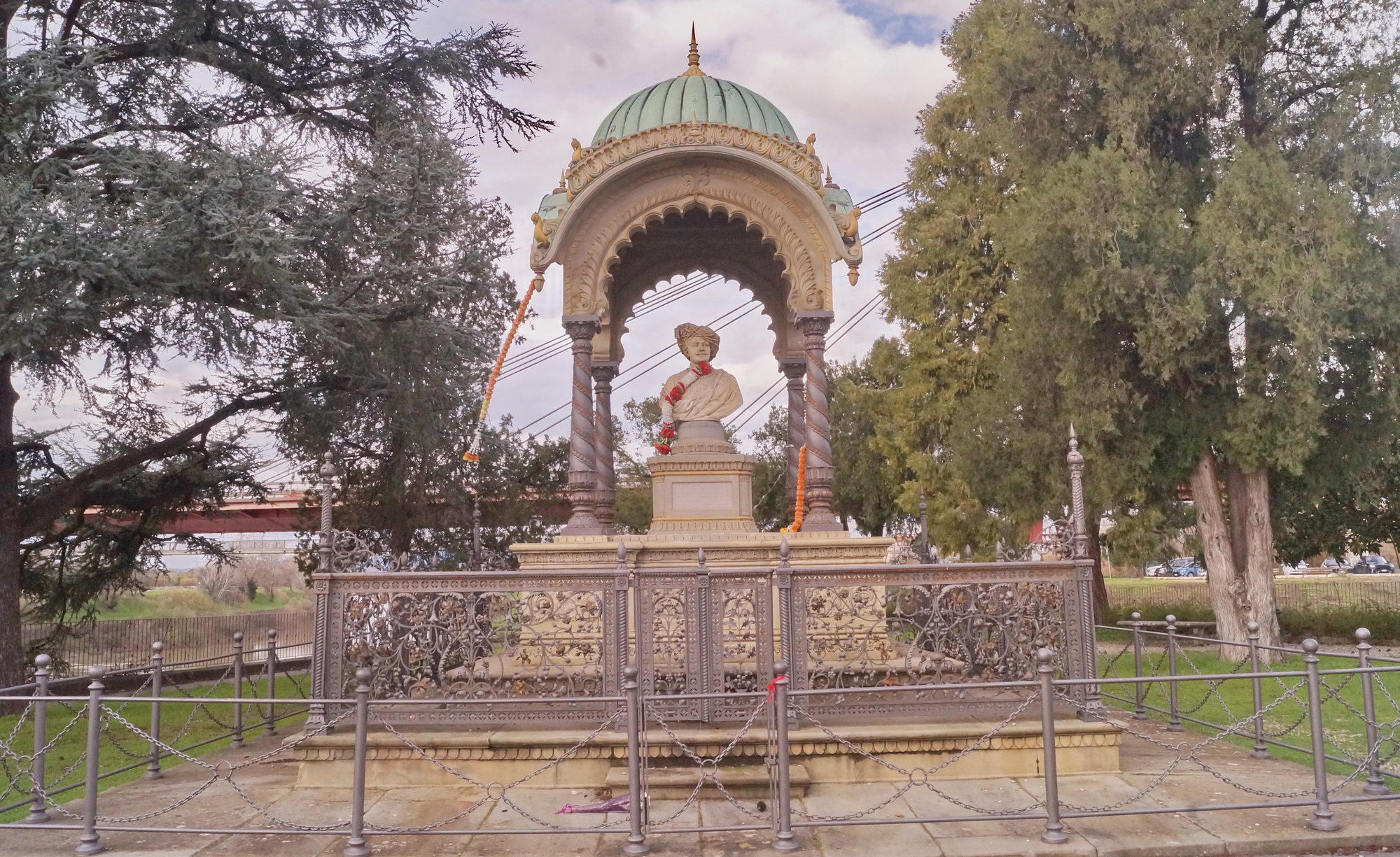 Tempietto a memoria del giovane principe indiano Rajaram Chuttraputti di Kolhapur