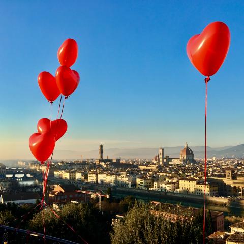Piazzale Michelangelo - ballons rouges