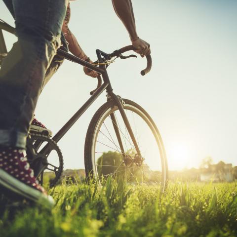 Il sindaco su una bici Movi by Bike