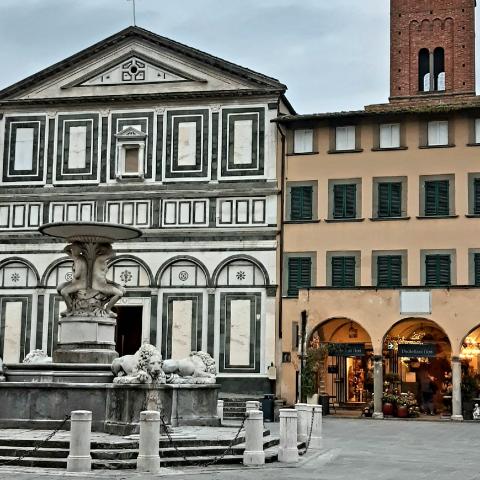 Piazza Farinata degli Uberti, Empoli