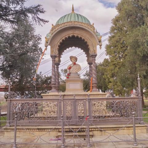 Tempietto a memoria del giovane principe indiano Rajaram Chuttraputti di Kolhapur
